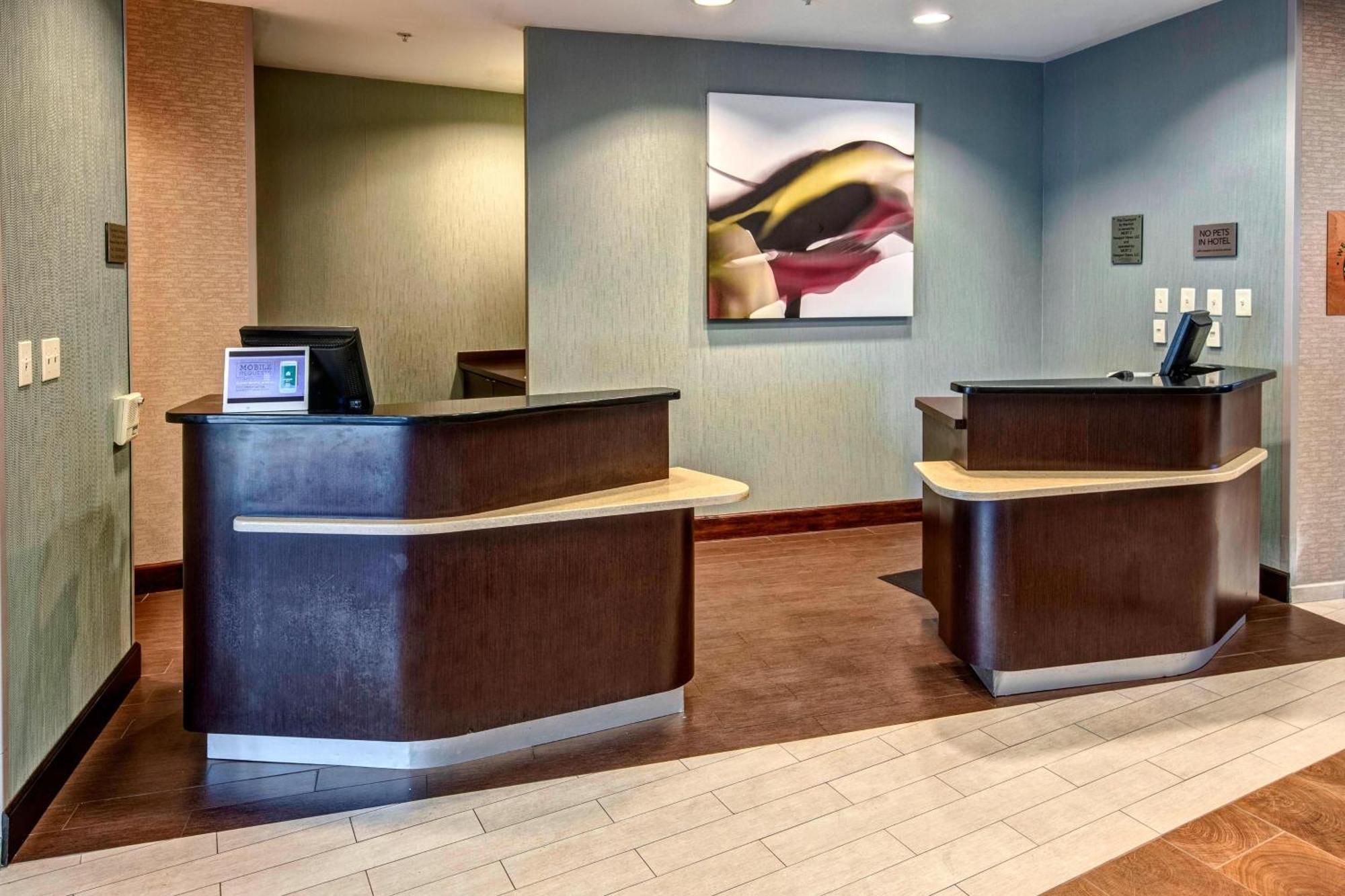 Courtyard Newport News Airport Hotel Exterior foto